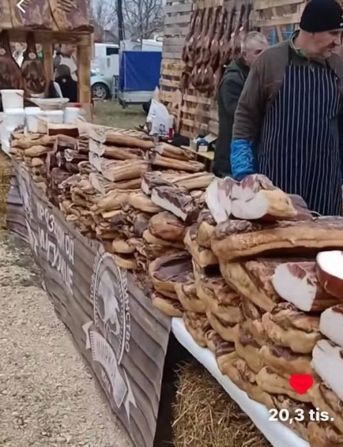 Slanina.jpg
